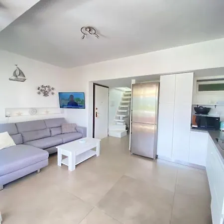 Casa Polly A Punta Marana 200 Mt Dalla