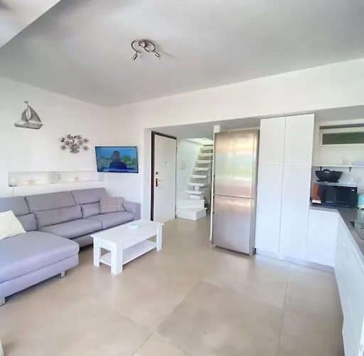 Casa Polly A Punta Marana 200 Mt Dalla